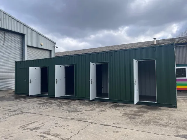 40ft container modified to multi-store configuration