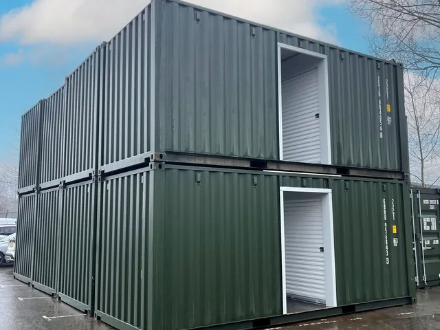 Topper units - create additional storage spaces above to maximise revenue without increasing site footprint